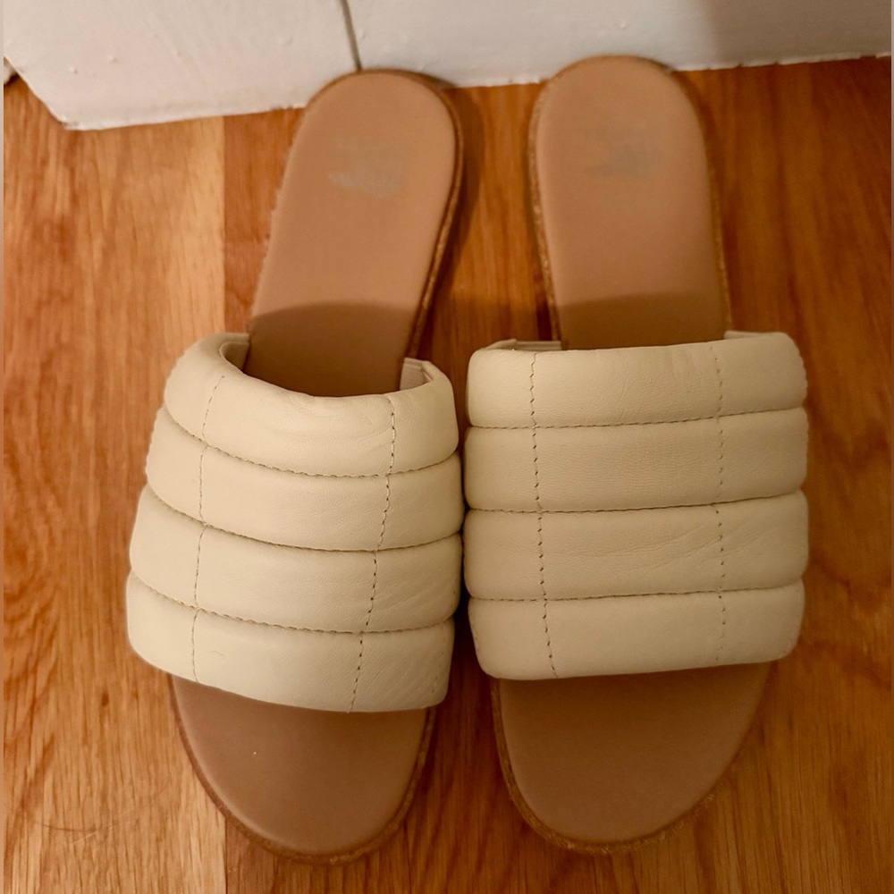 Sorel Cream Quilted Slides